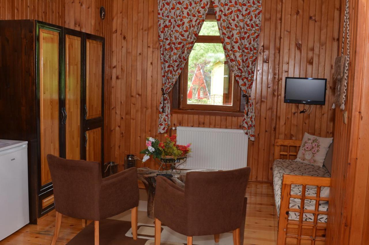 Abant Korudam Bungalov Butik Otel ภายนอก รูปภาพ